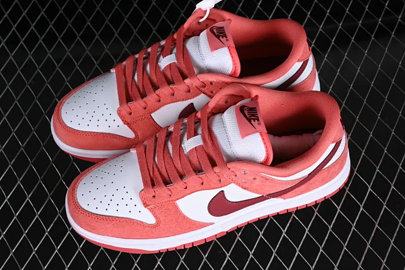 All categories Nk SB Dunk series Nk SB Dunk Low low-top sneakers Nk SB Dunk Low Retro "Valentine's Day 2024" White Rose Red Valentine's Day SB low-top casual sports skateboard shoes FQ7056-100